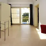 Bincila Labinci Будинок відпочинку *