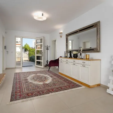 別荘 Bincila Labinci ポレッチ